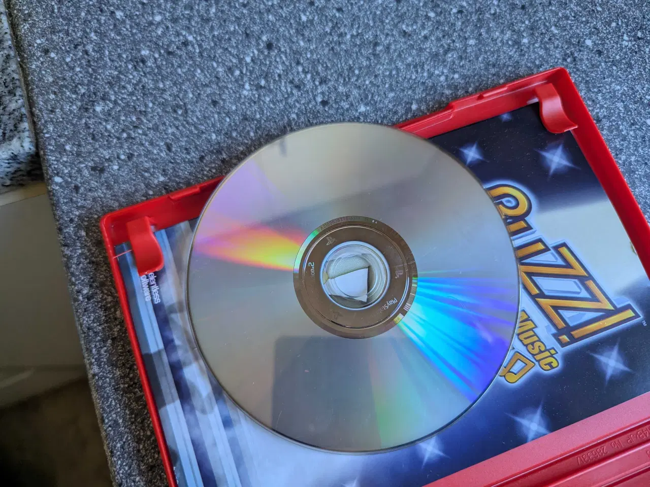 Billede 5 - Ps2 buzz pakke 4 controllere/4 spil