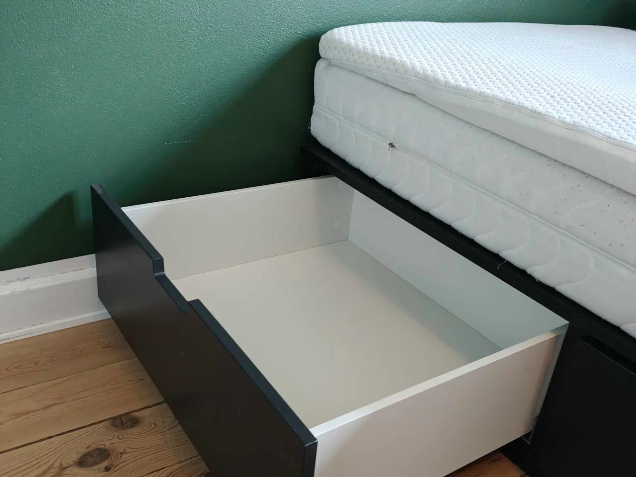 Billede 1 - Nordli seng fra Ikea. Sort