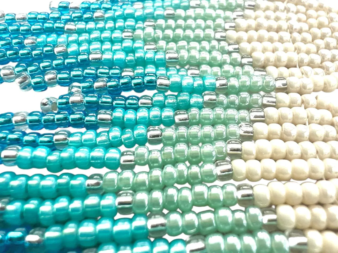 Billede 3 - Grønlandske øreringe, håndlavede 