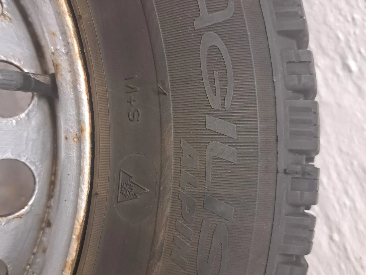 Billede 4 - Vinterdæk til Ford Transit Custom mfl. med TPMS