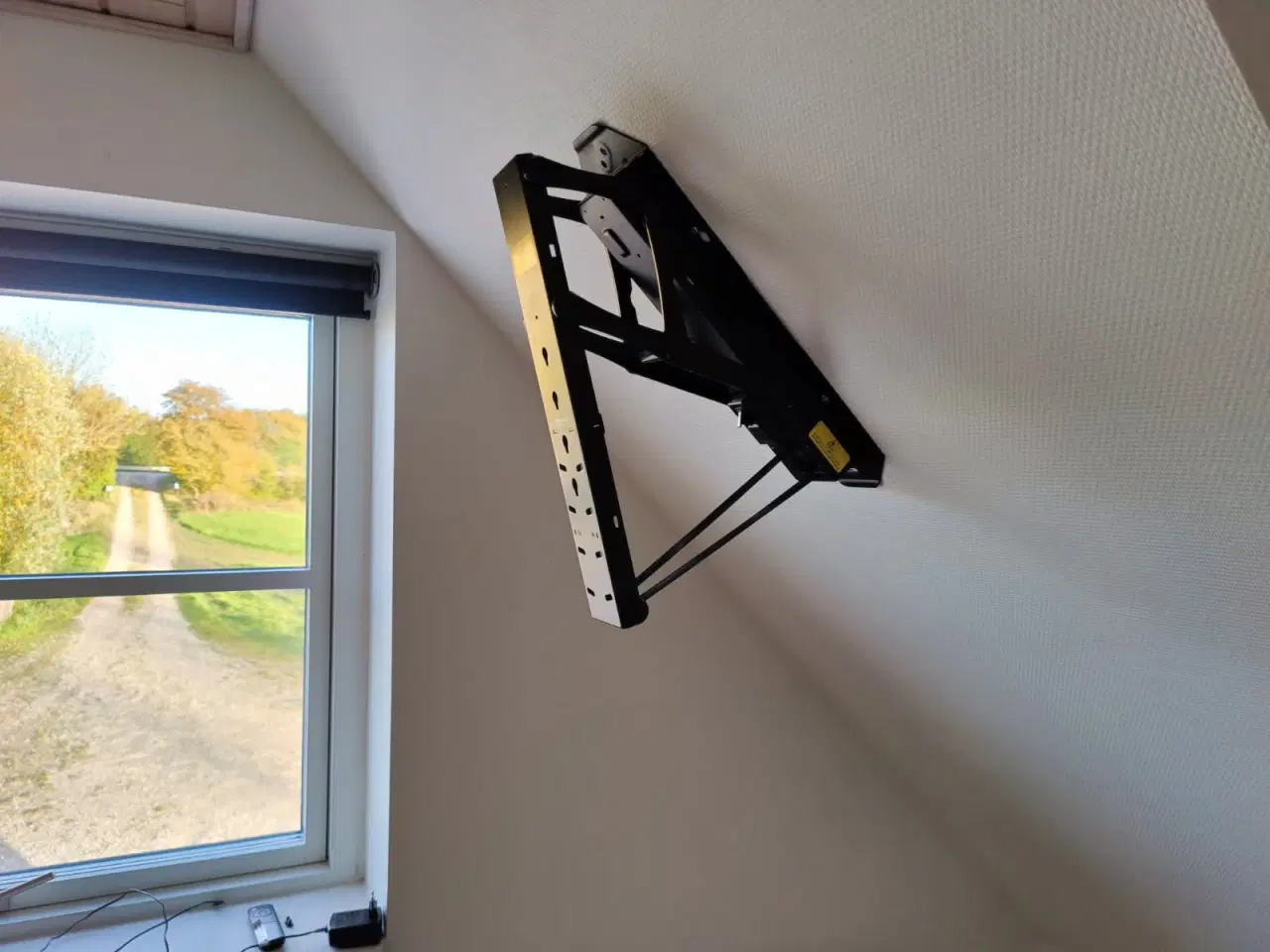 Billede 3 - Tv ophæng til skråvæg