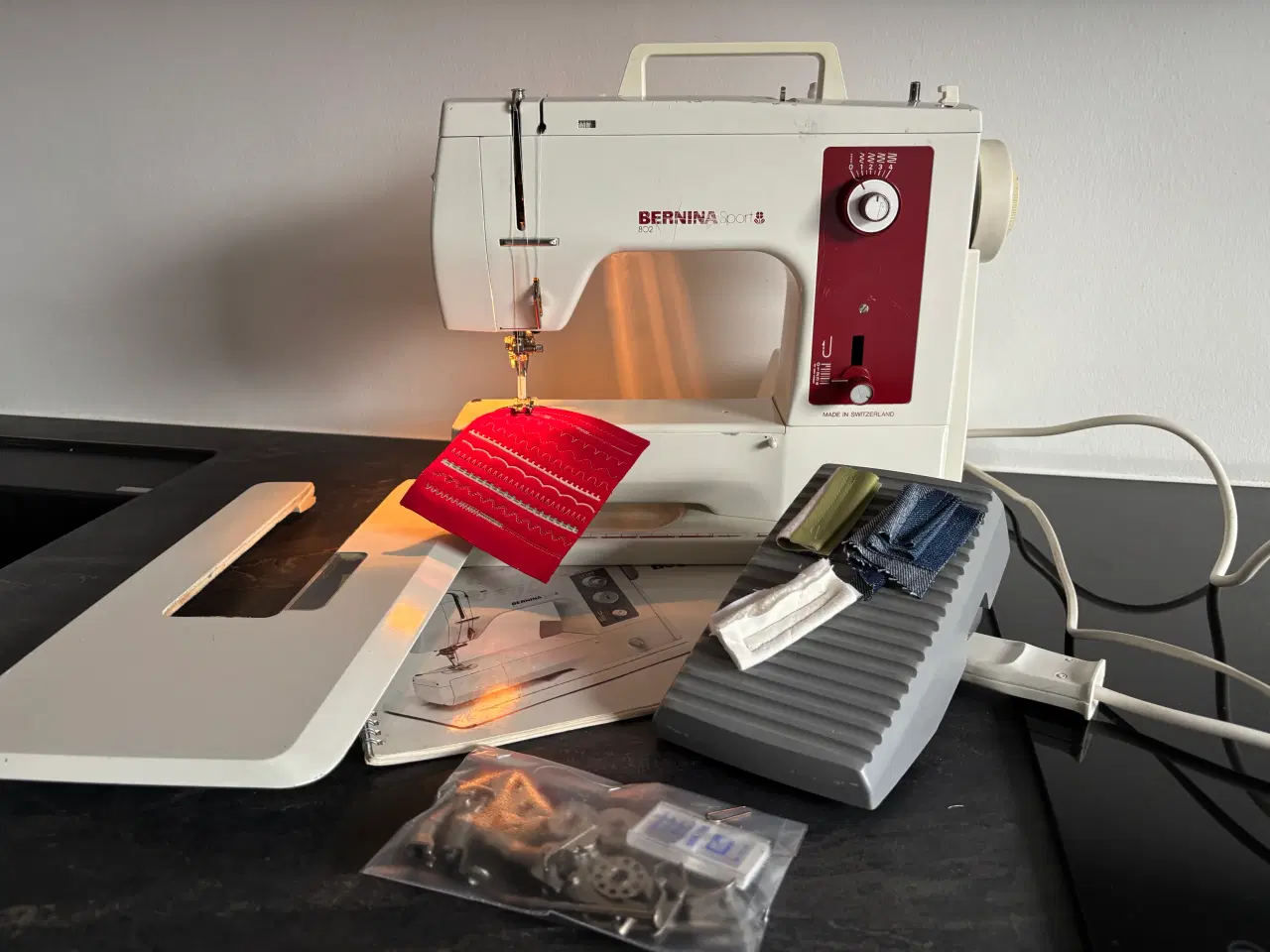 Billede 1 -  Bernina. sport  802 symaskine 