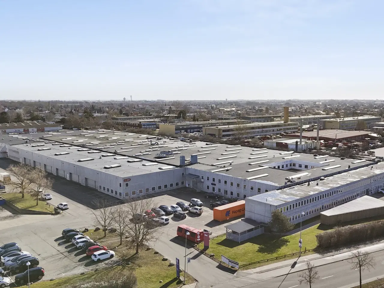 Billede 4 - Højloftet lager m. 26 porte