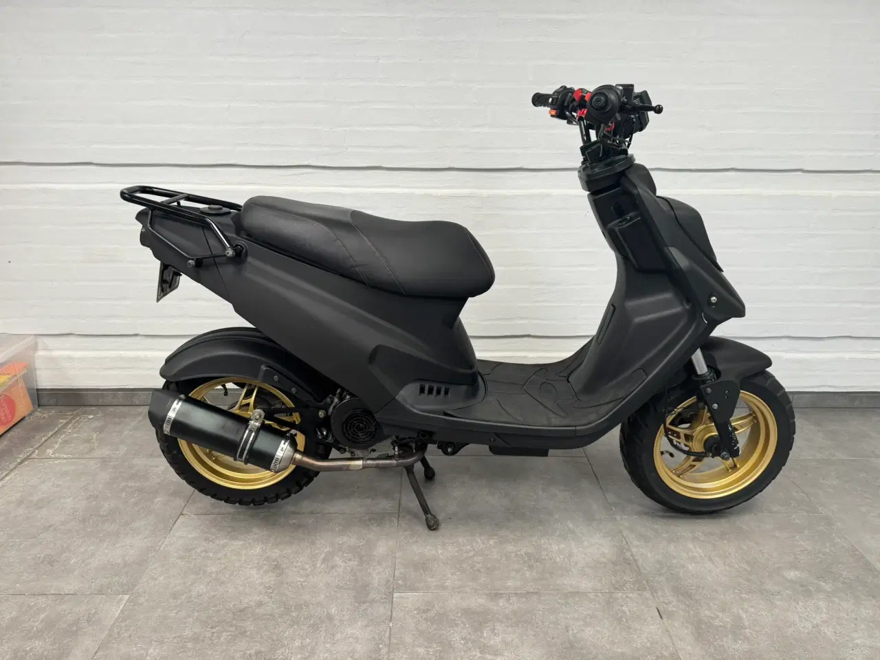 Billede 3 - MotoCR Hot 50 Naked – 2023 – Lovlig og i topstand!