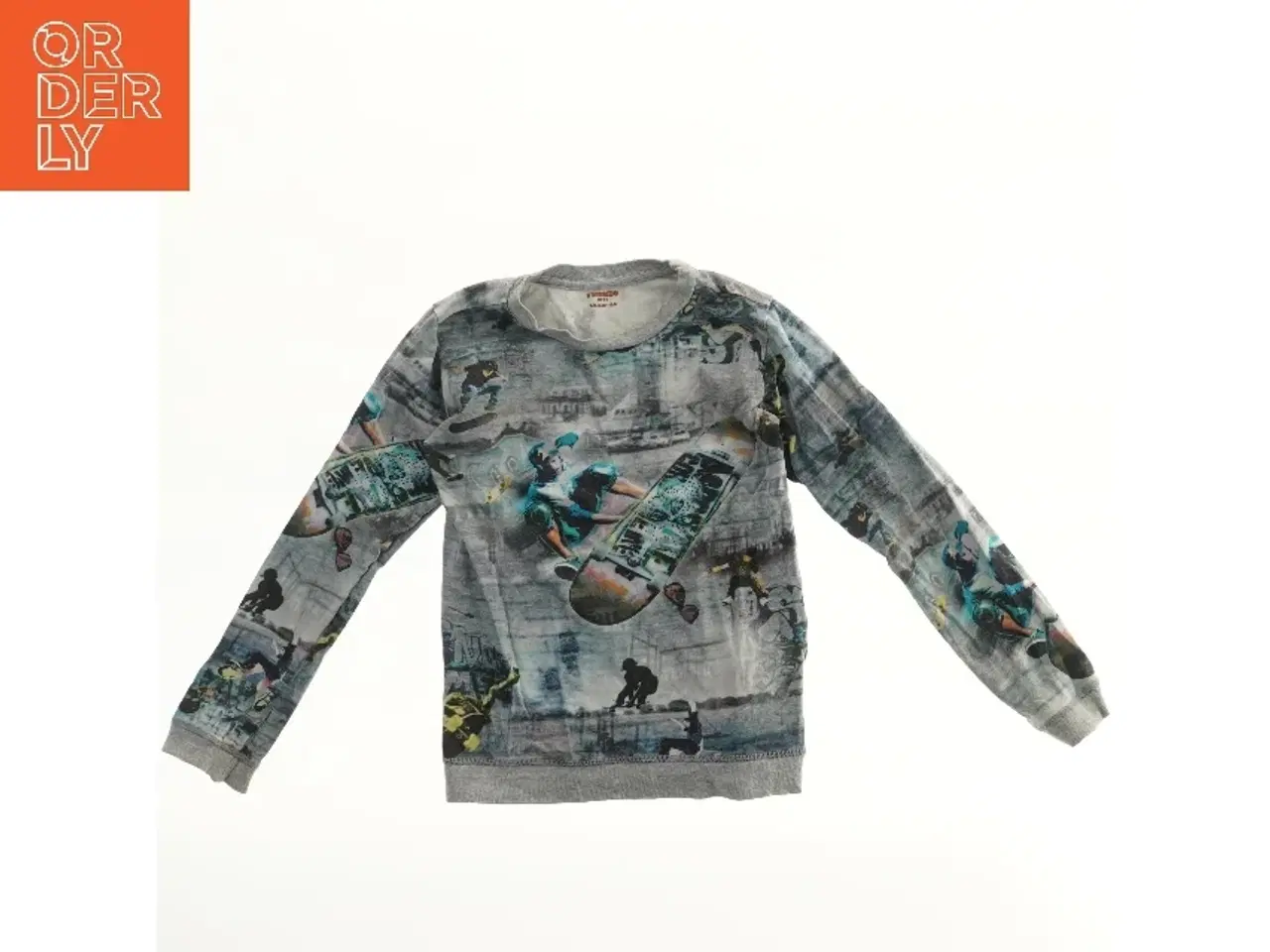 Billede 2 - Langærmet trøje med skateboardmotiv (str. 140)