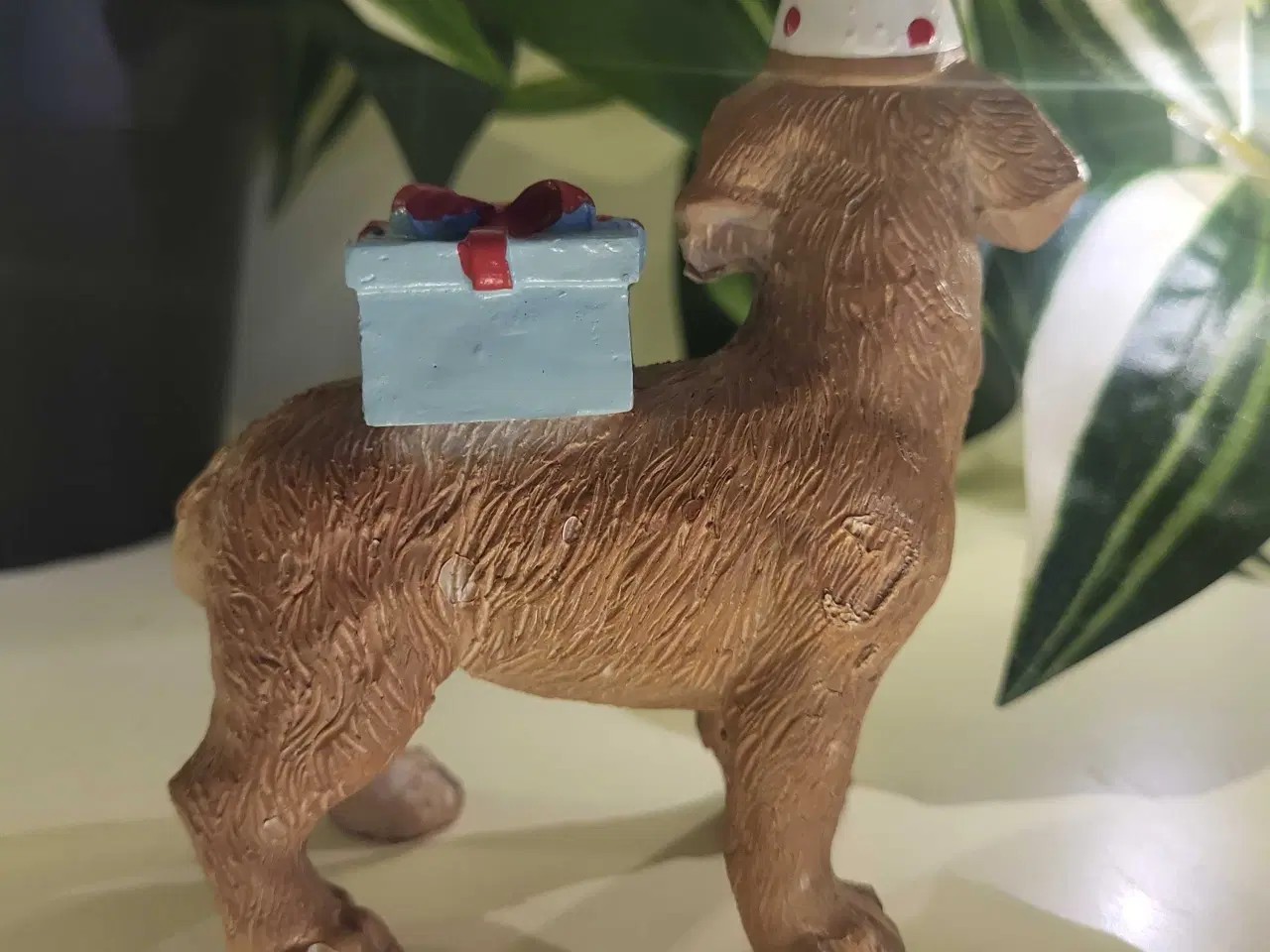 Billede 4 - Lille Fødselsdagshundefigur