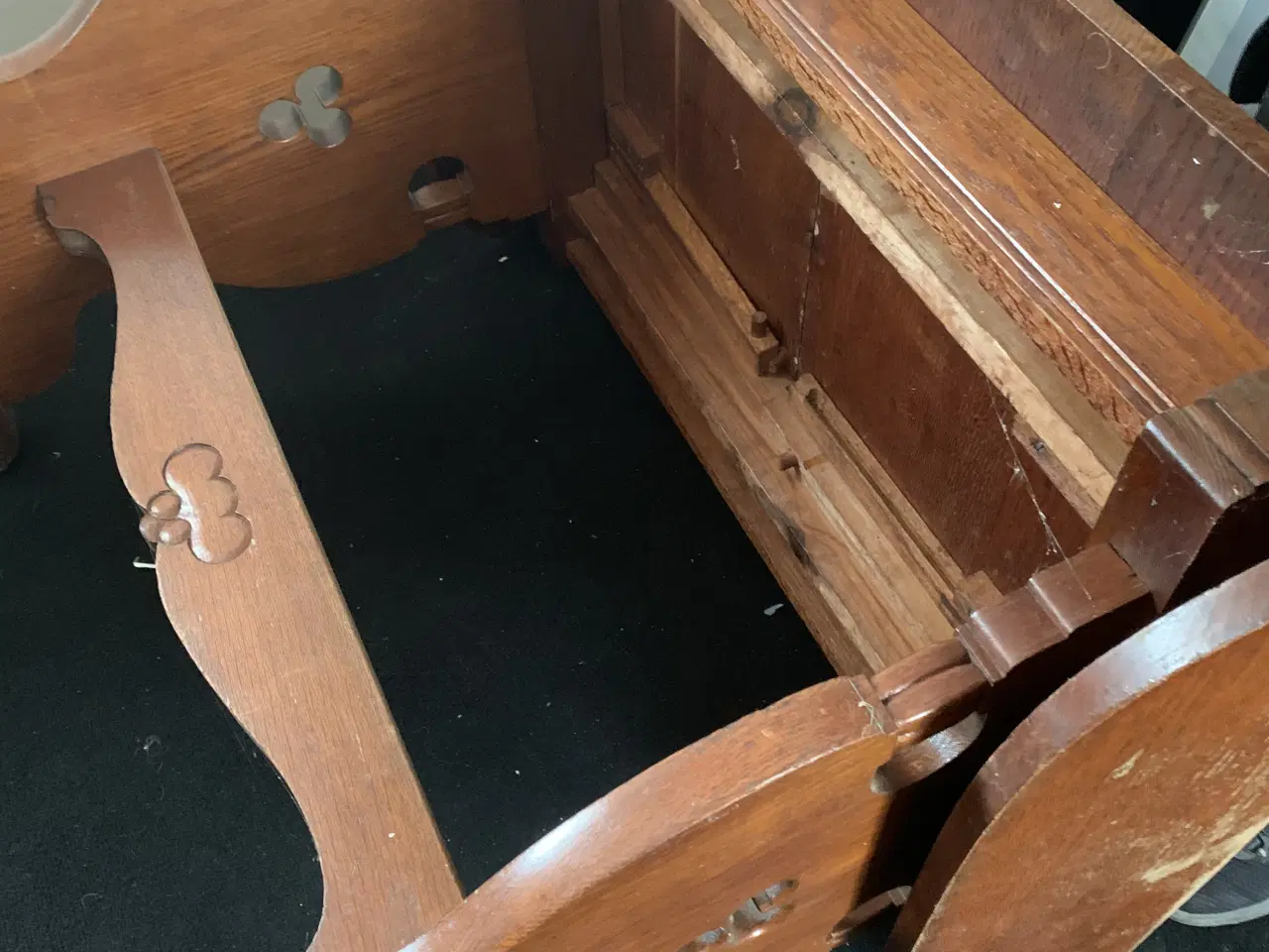 Billede 2 - Egetræs bord