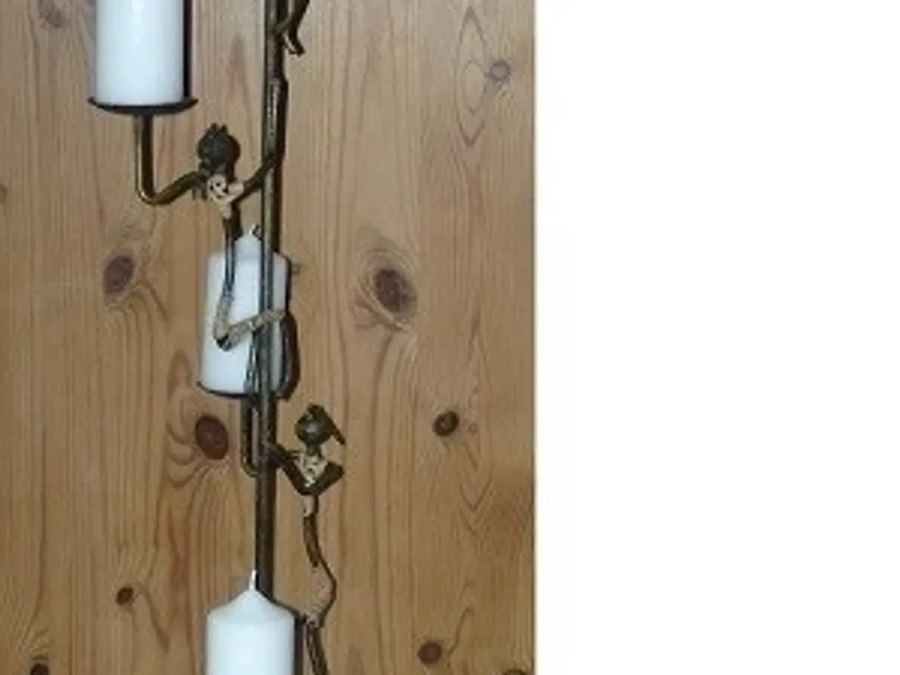 Billede 1 - Grøn jern, Høj patineret lysestage.