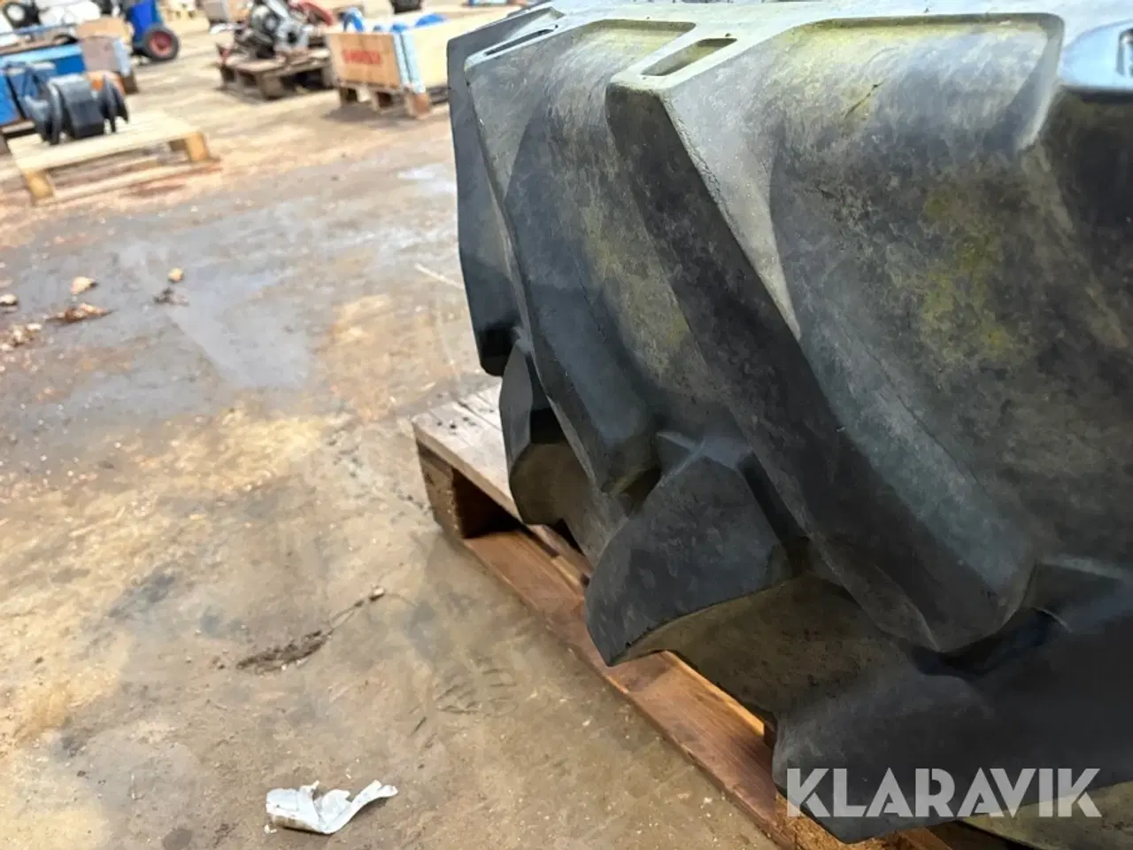 Billede 8 - Dæk  405/70-24 uden fælg