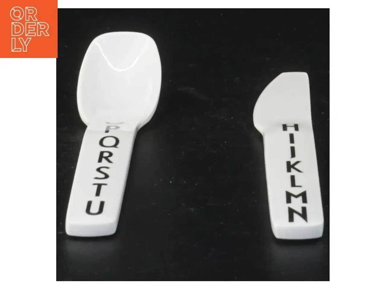 Billede 2 - Bogstav bestik fra Design Letters (str. 16 x 3 cm og 17 x 2 cm)