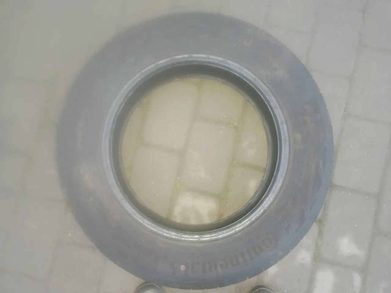 Billede 1 - Sommerdæk 205/60/16R