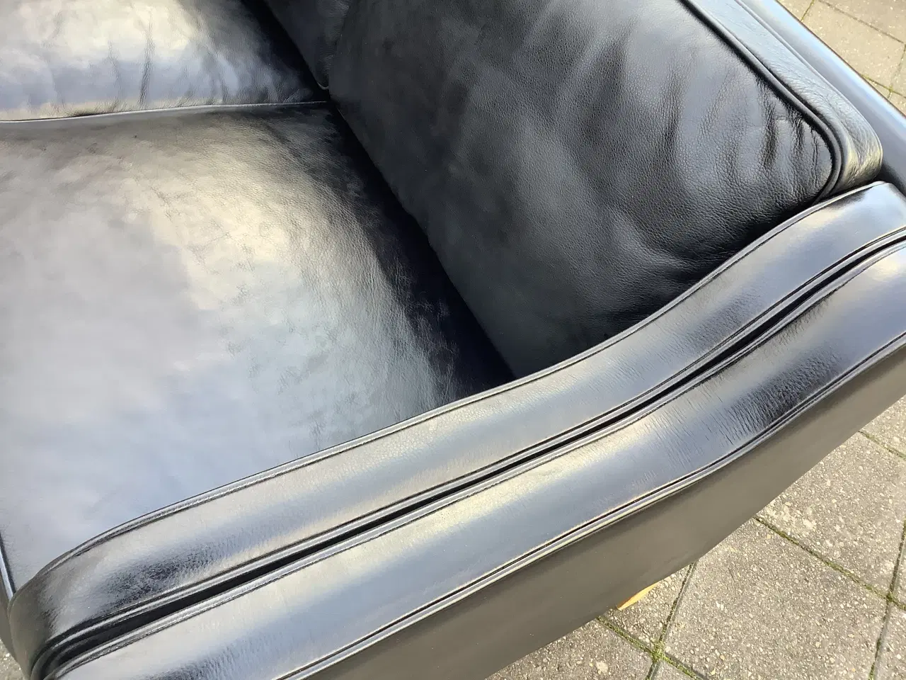 Billede 4 - Læder sofa klassisk model 