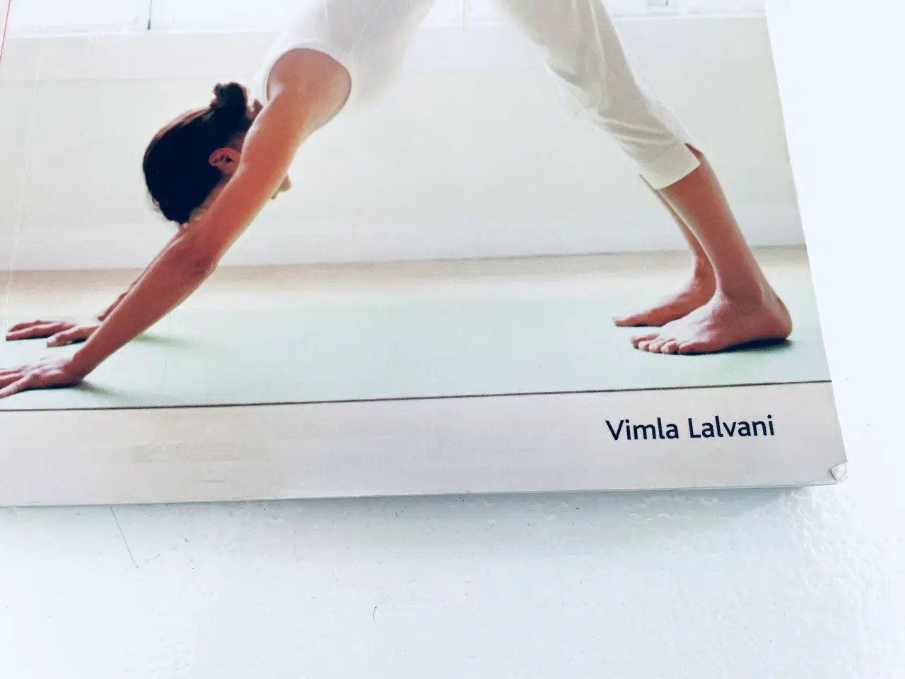 Billede 3 - Yoga basic engelsk - god begynder bog