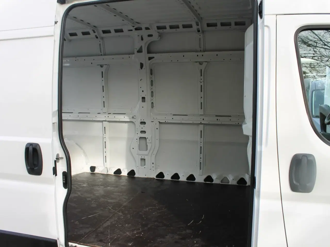 Billede 12 - Peugeot Boxer 335 2,0 BlueHDi 163 L3H2 Premium