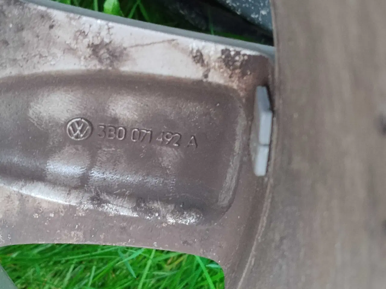 Billede 4 - VW alufælge 