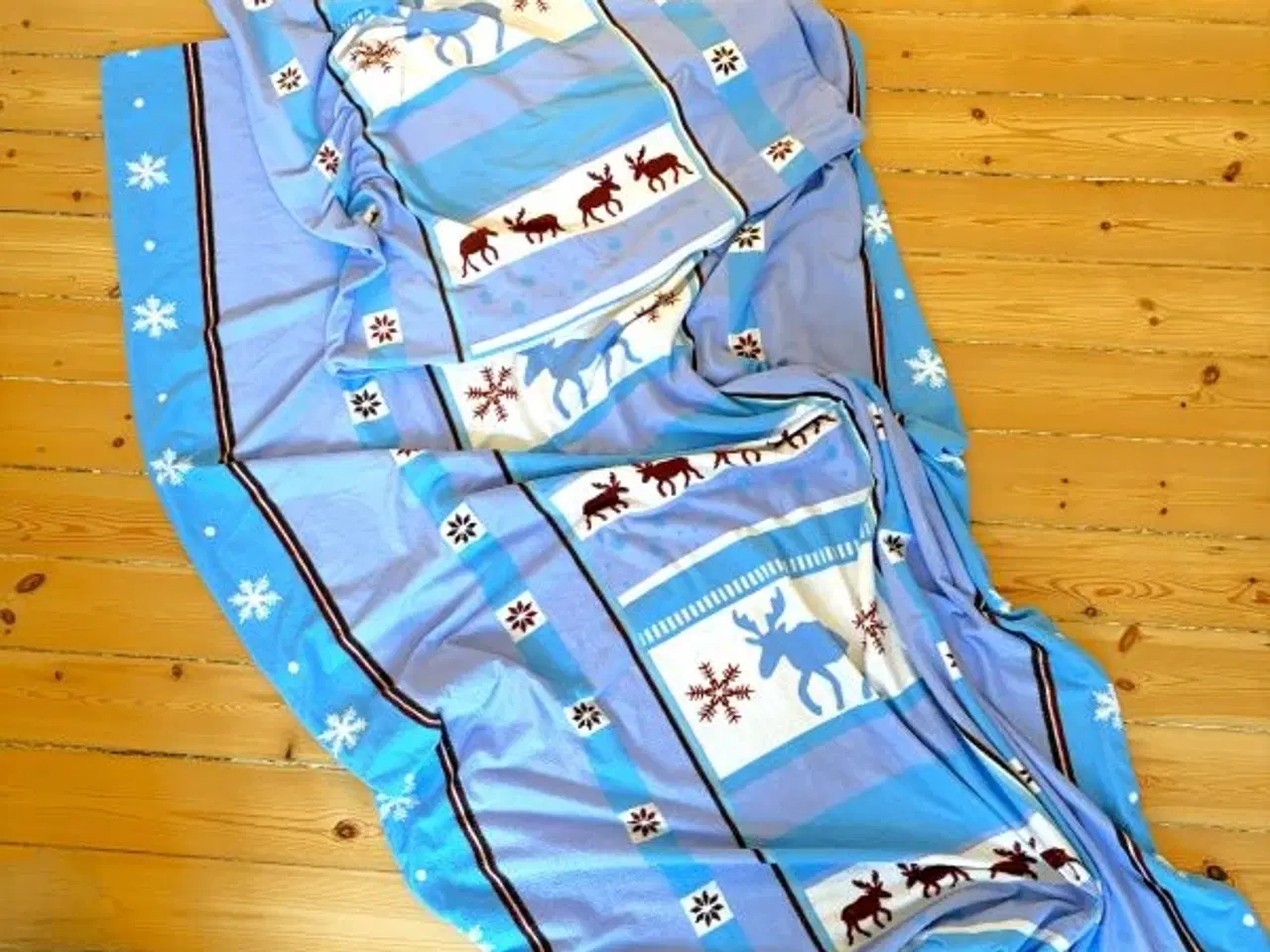 Billede 1 - Julesengetøj. Betræk til dyne og hovedpude.