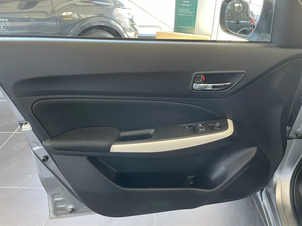 Billede 10 - Suzuki Swift 1,2 Dualjet  Mild hybrid Action AEB CVT 83HK 5d Trinl. Gear