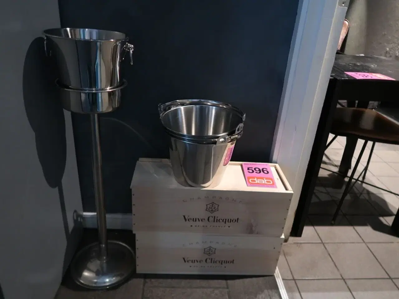 Billede 1 - Vinkølere med opsats samt 2 stk. Champagne trækasser