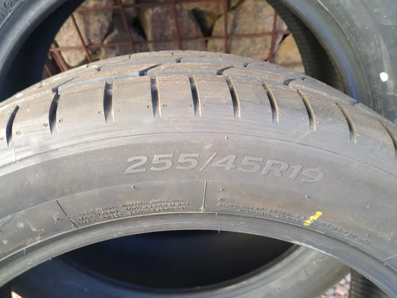 Billede 3 - hankook sommerdæk 255/ 45 19