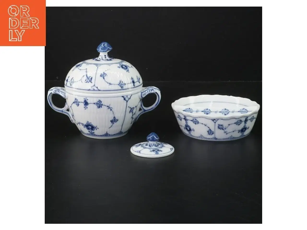 Billede 1 - Royal Copenhagen sukkerskål og låg, musselmalet (str. Ø 9& 11 & 5 cm) fra Royal Copenhagen