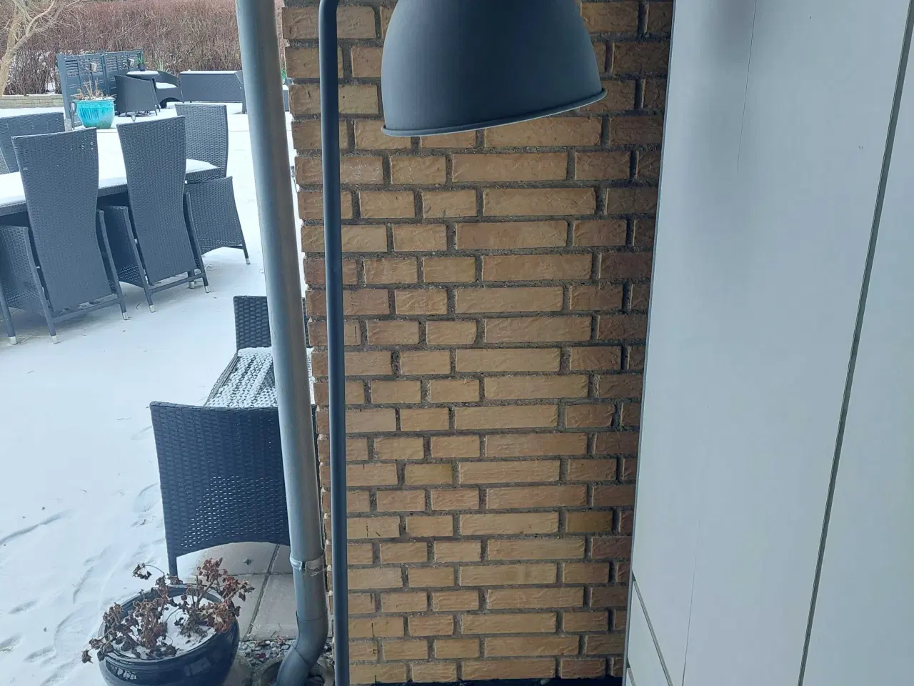 Billede 3 - 180 cm mat sort standerlampe