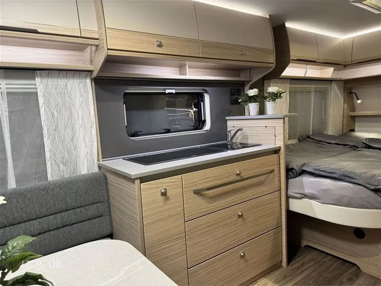 Billede 6 - 2026 - Fendt Bianco Activ 445 SFB   Prisen er inkl. klargøring, gastest, fugttest, syn og nummerplade.