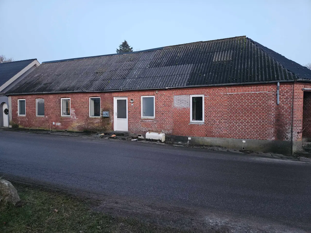 Billede 1 - 380m2 hus med muligheder