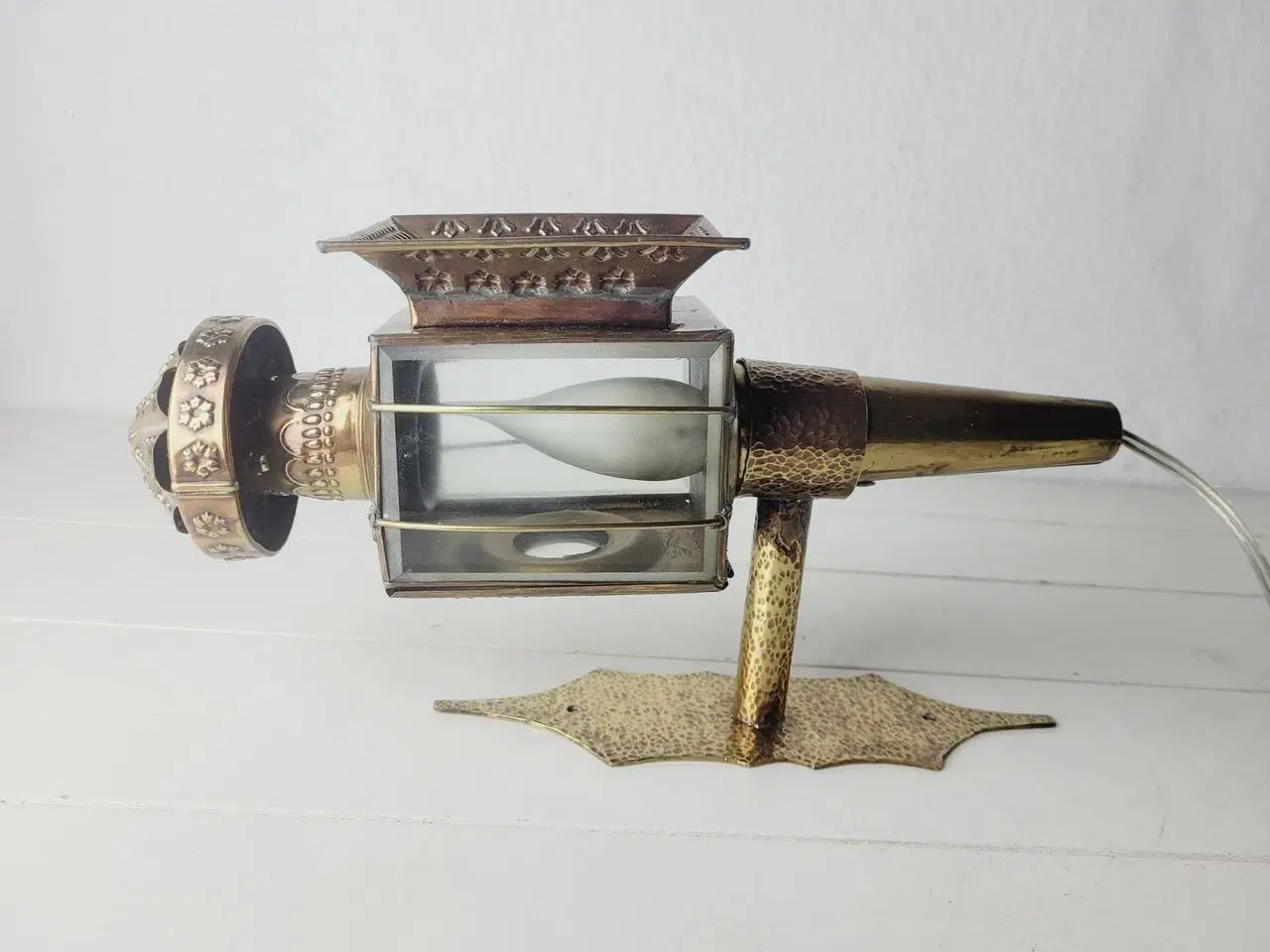 Billede 1 - ⭐️- Vintage Messing Væglampe / vognlampe