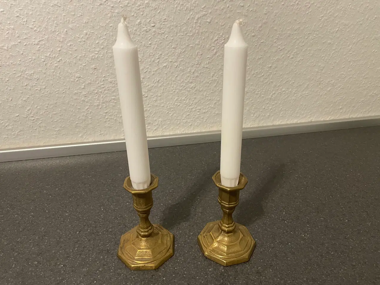 Billede 1 - To messing lysestager samlet pris