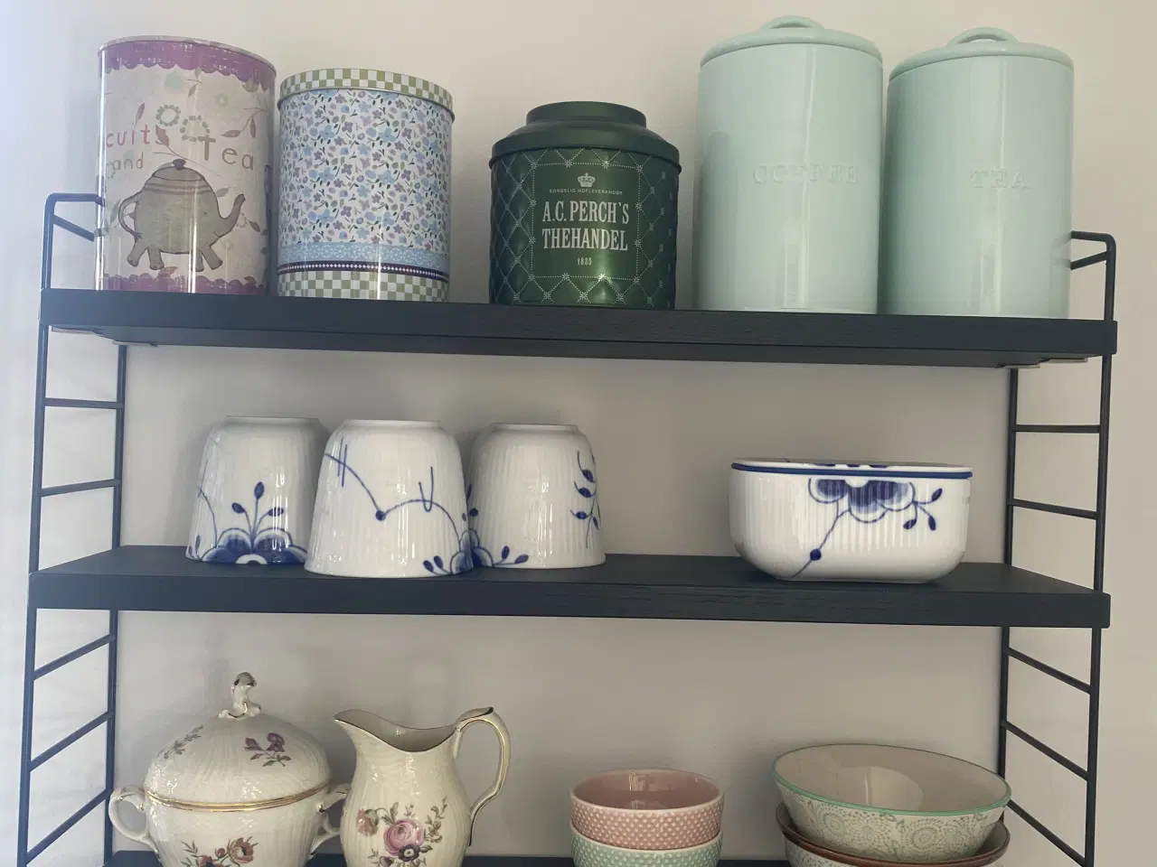 Billede 1 - String pocket reol / væghylde