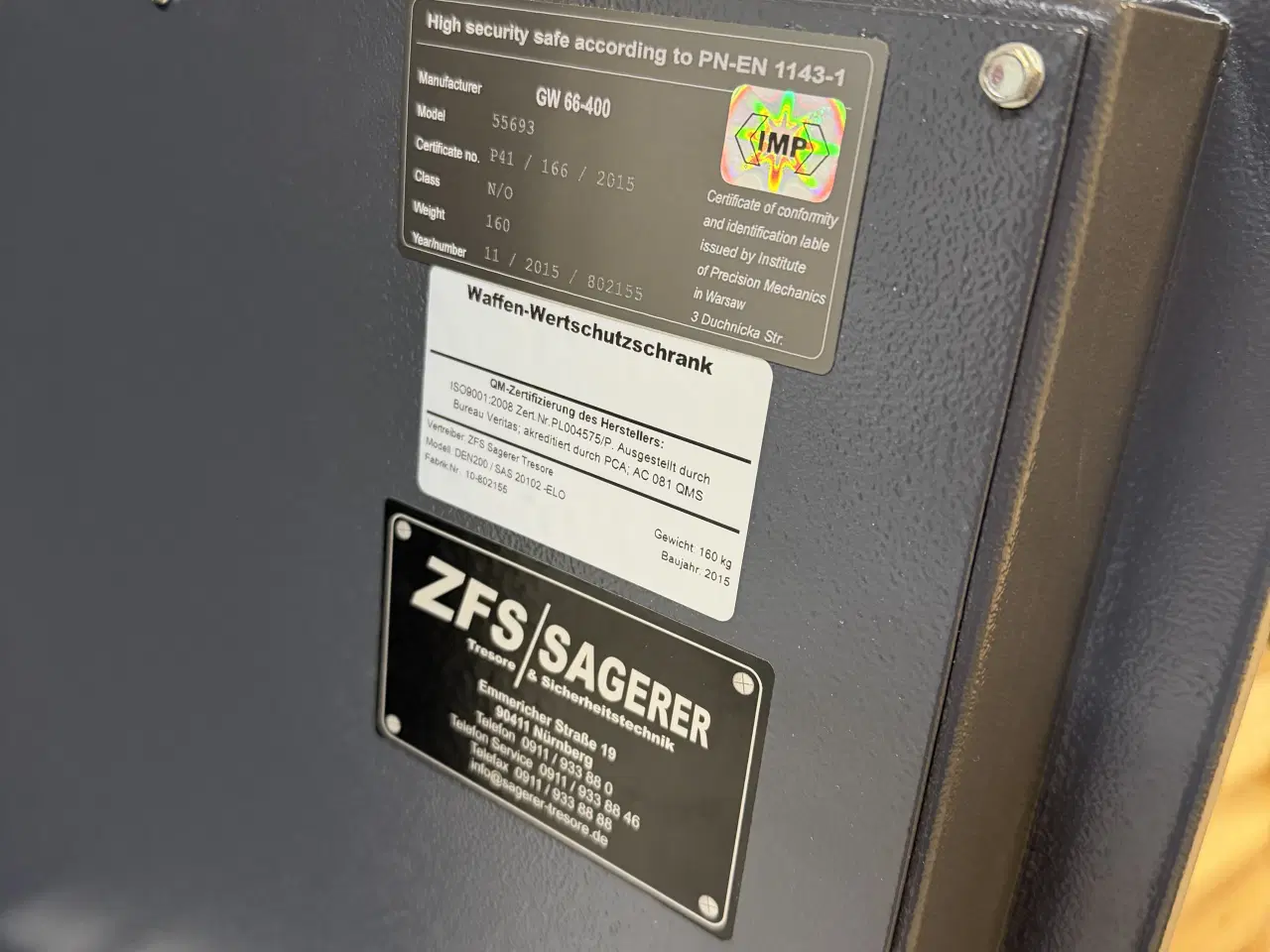 Billede 3 - ZFS våbenskab 