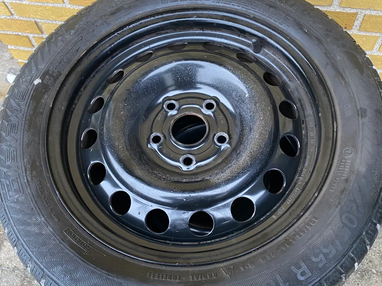 Billede 2 - vinterdæk 205/55 r16 h 5x112