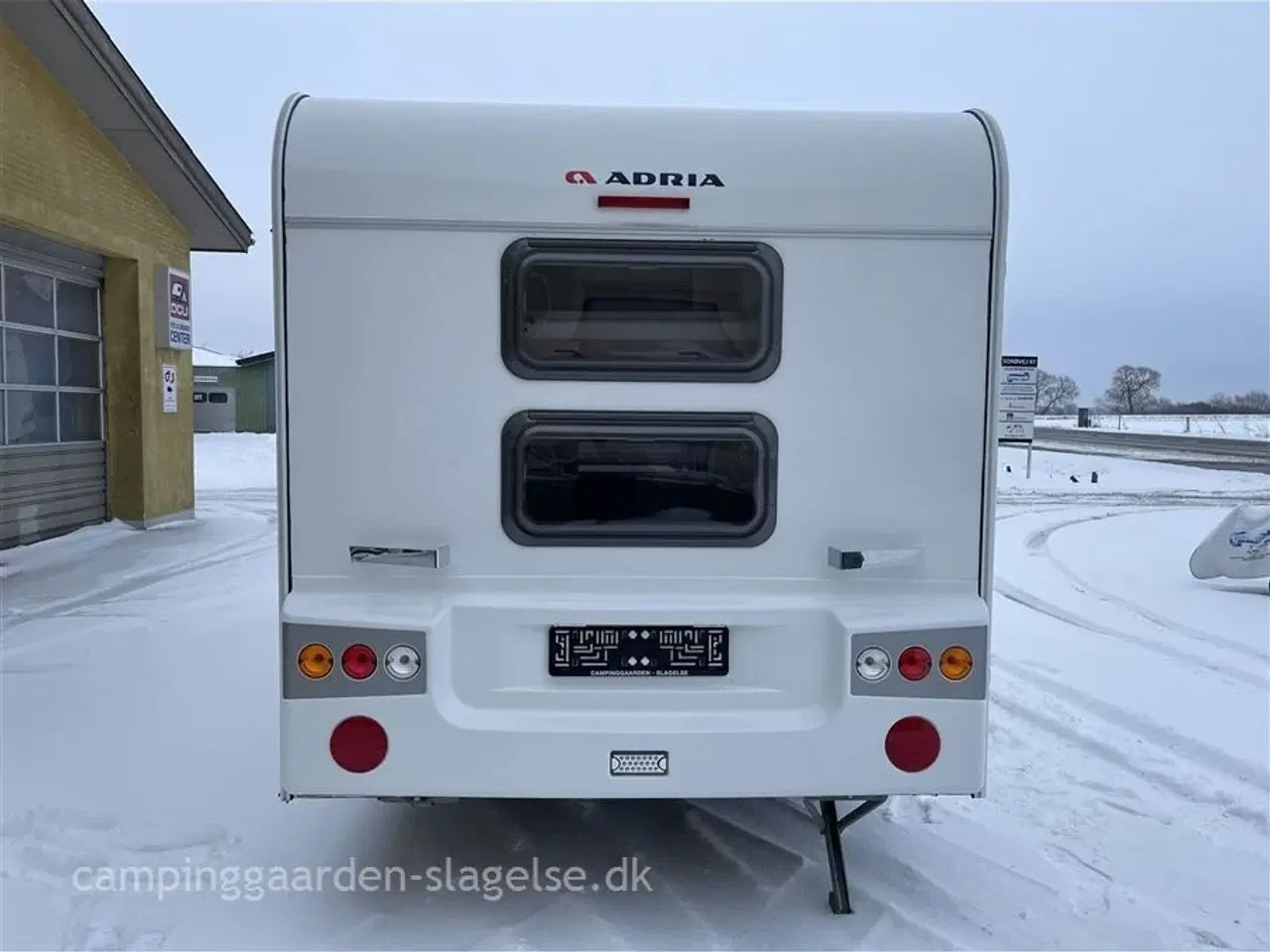 Billede 2 - 2024 - Adria Aviva 400 DK   Adria Aviva 400 DK køjevogn – brugt, men som ny