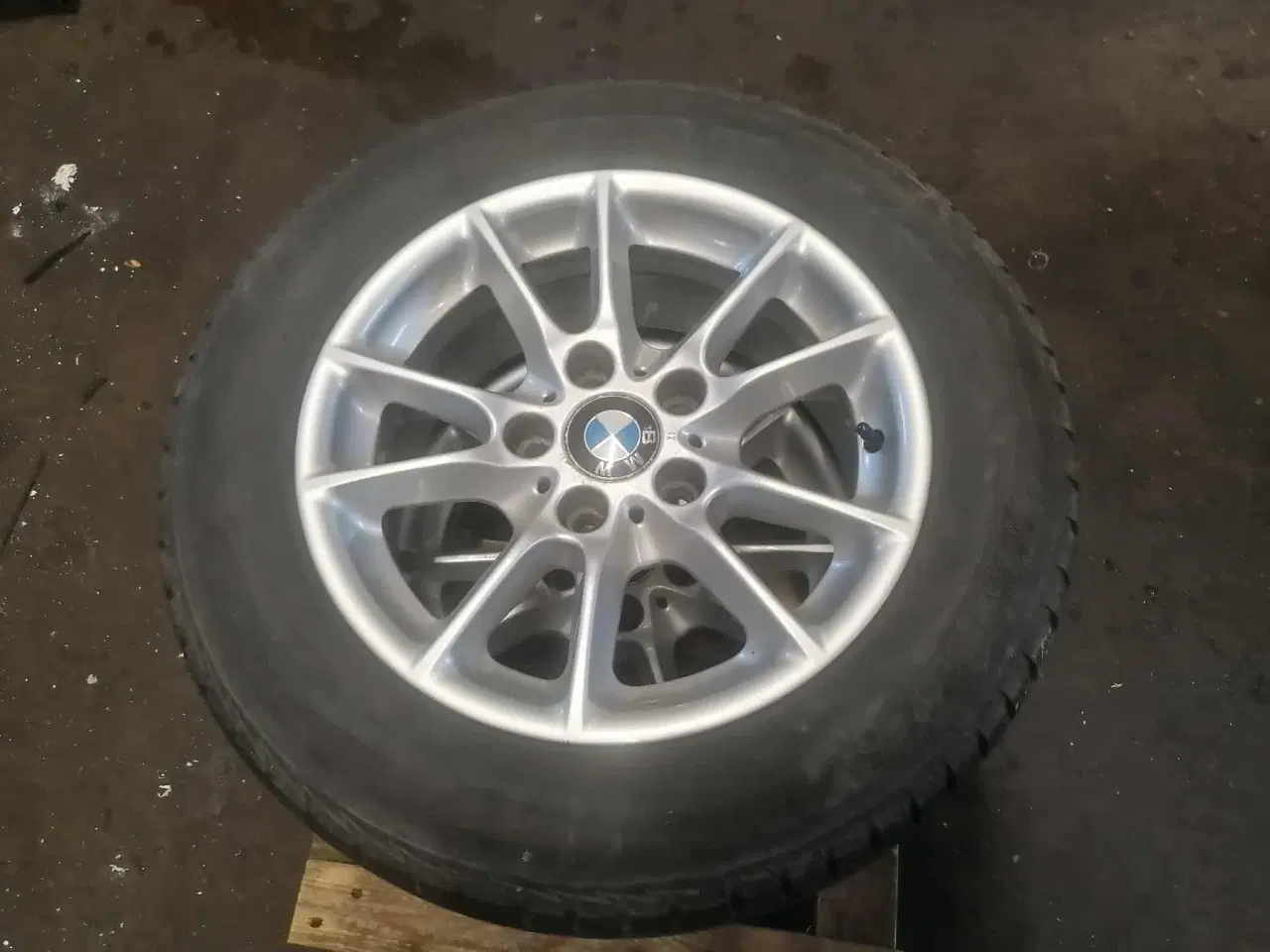 Billede 2 - Bmw fælge med vinterdæk