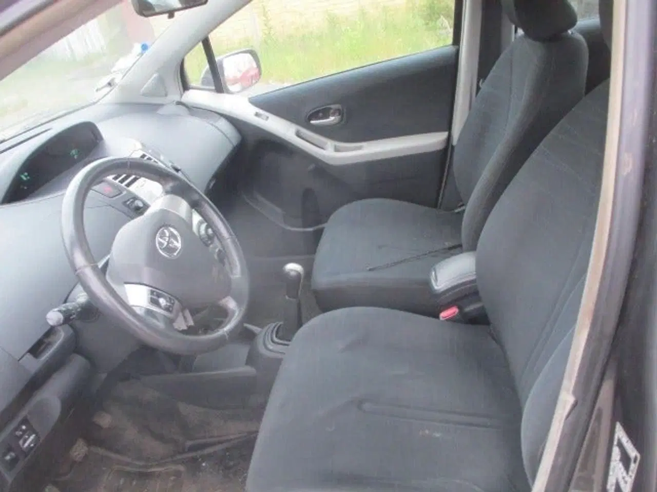 Billede 8 - Toyota Yaris 1,3 Luna