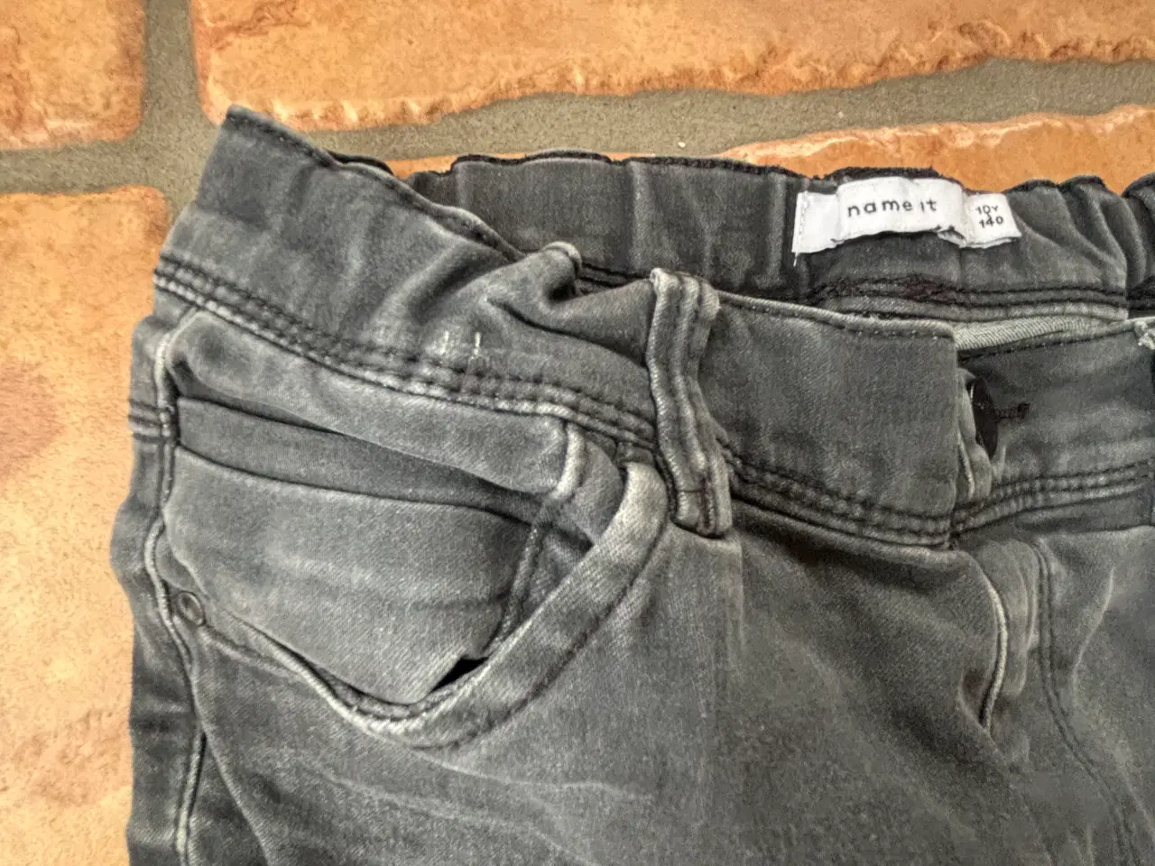 Billede 5 - Sort/grå Name it bukser str. 140
