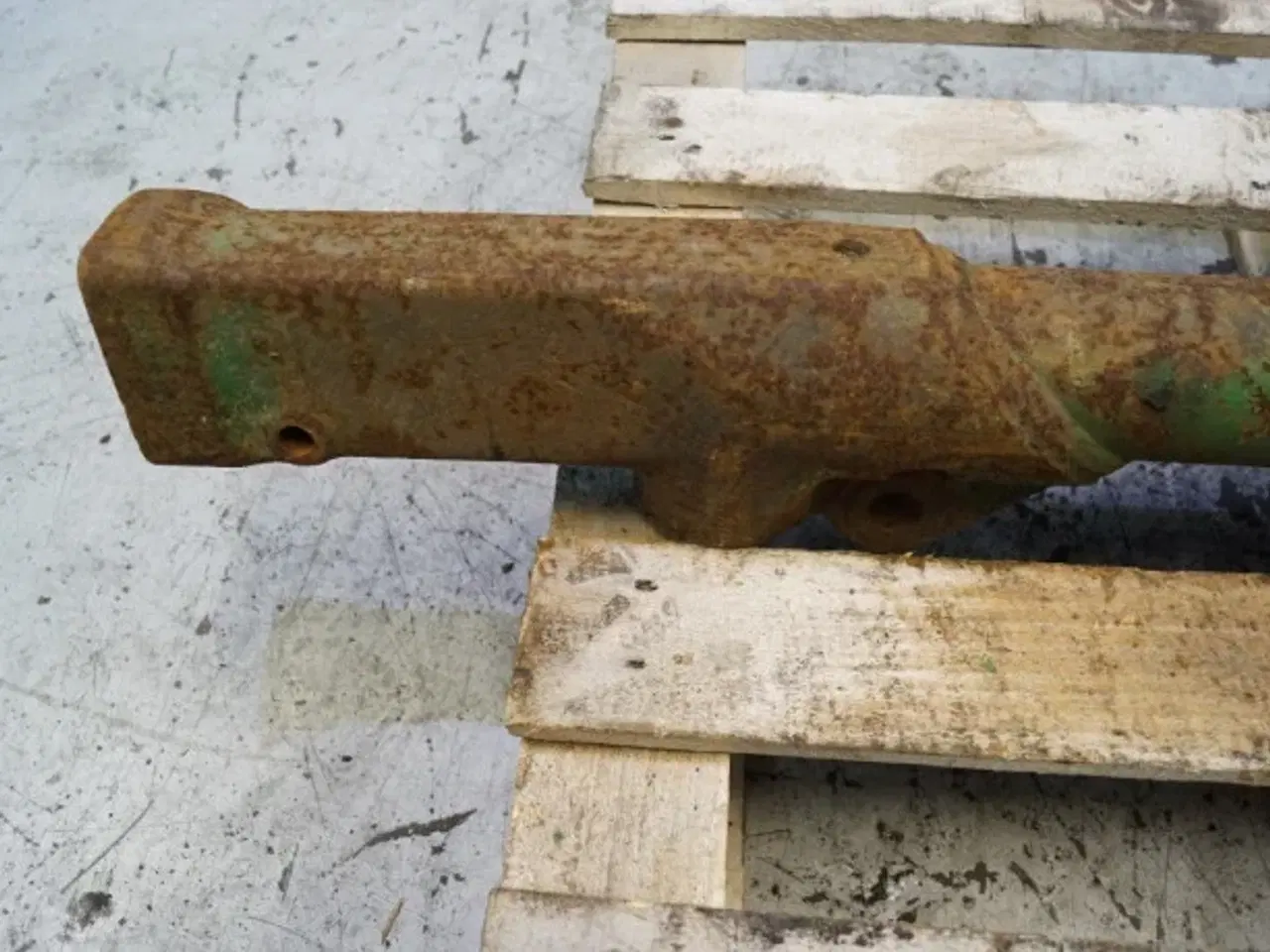 Billede 3 - John Deere 4040 L.H. Liftarm AR80667