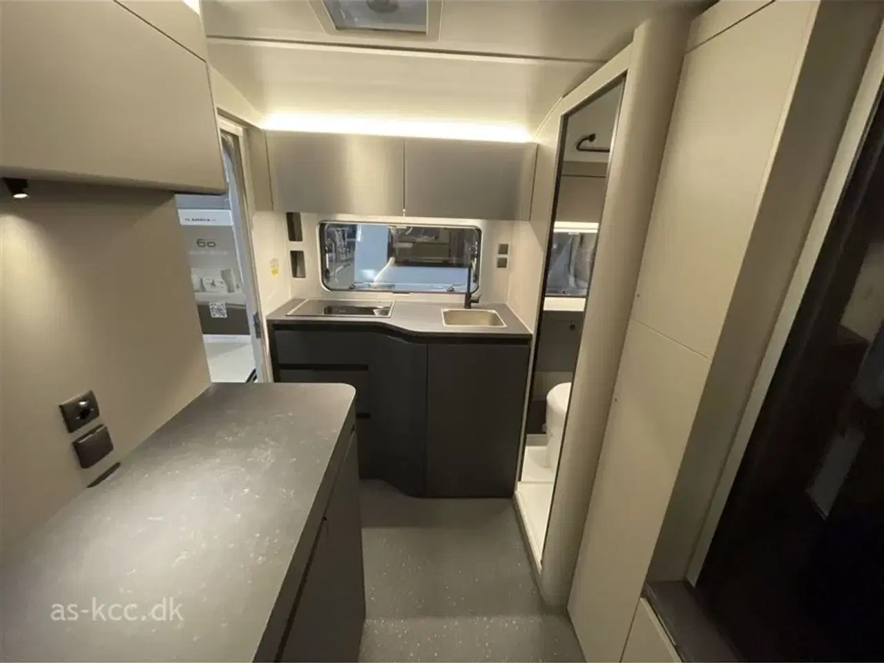 Billede 5 - 2026 - Adria Action 391 LH Sport   Adria Action 391 LH SPORT Inkl. Soundbar kr. 2.749,- er lagt i prisen