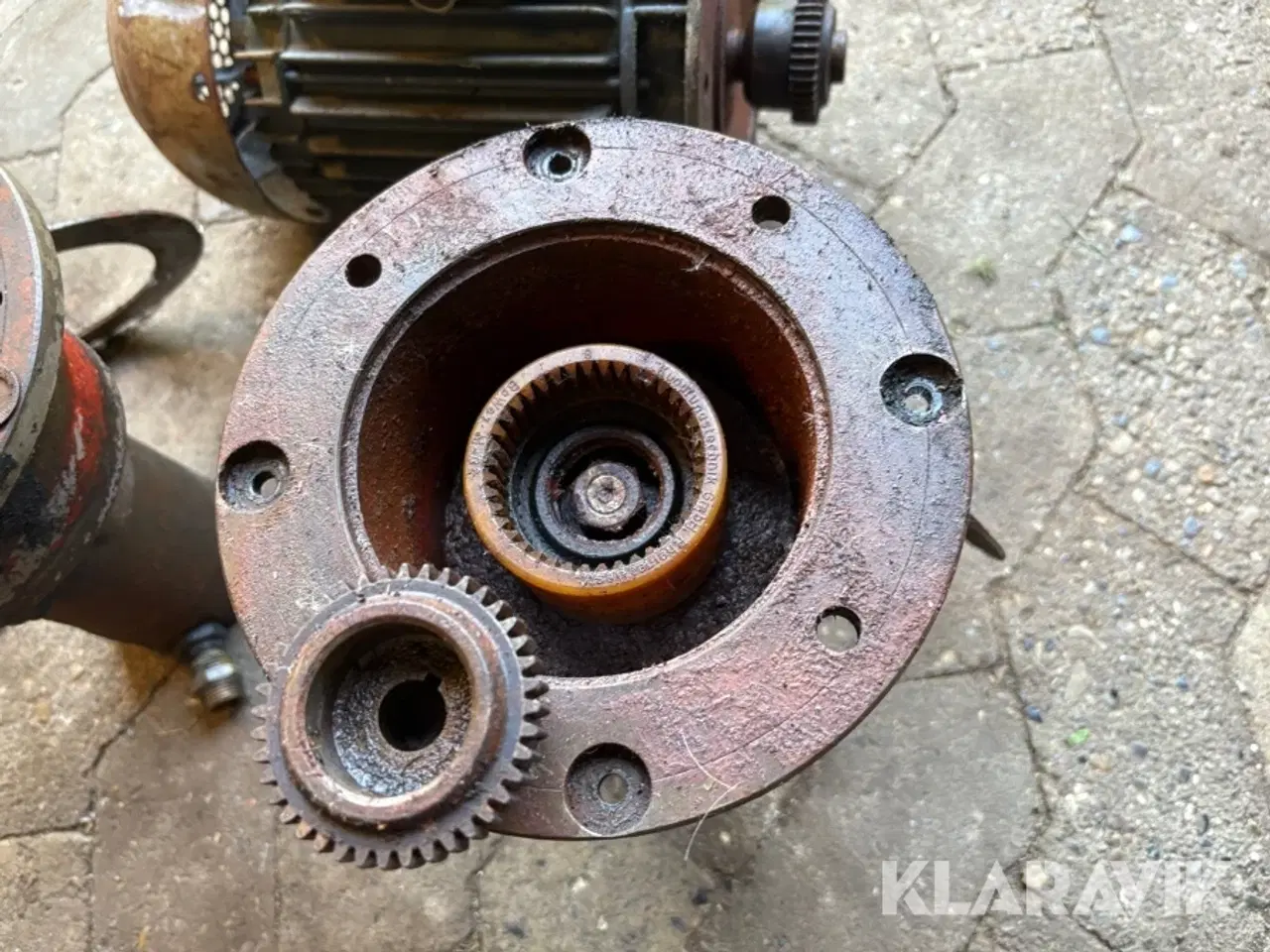 Billede 7 - Pumpe til indbyg. I hydrauliktank 2 stk + elmotor