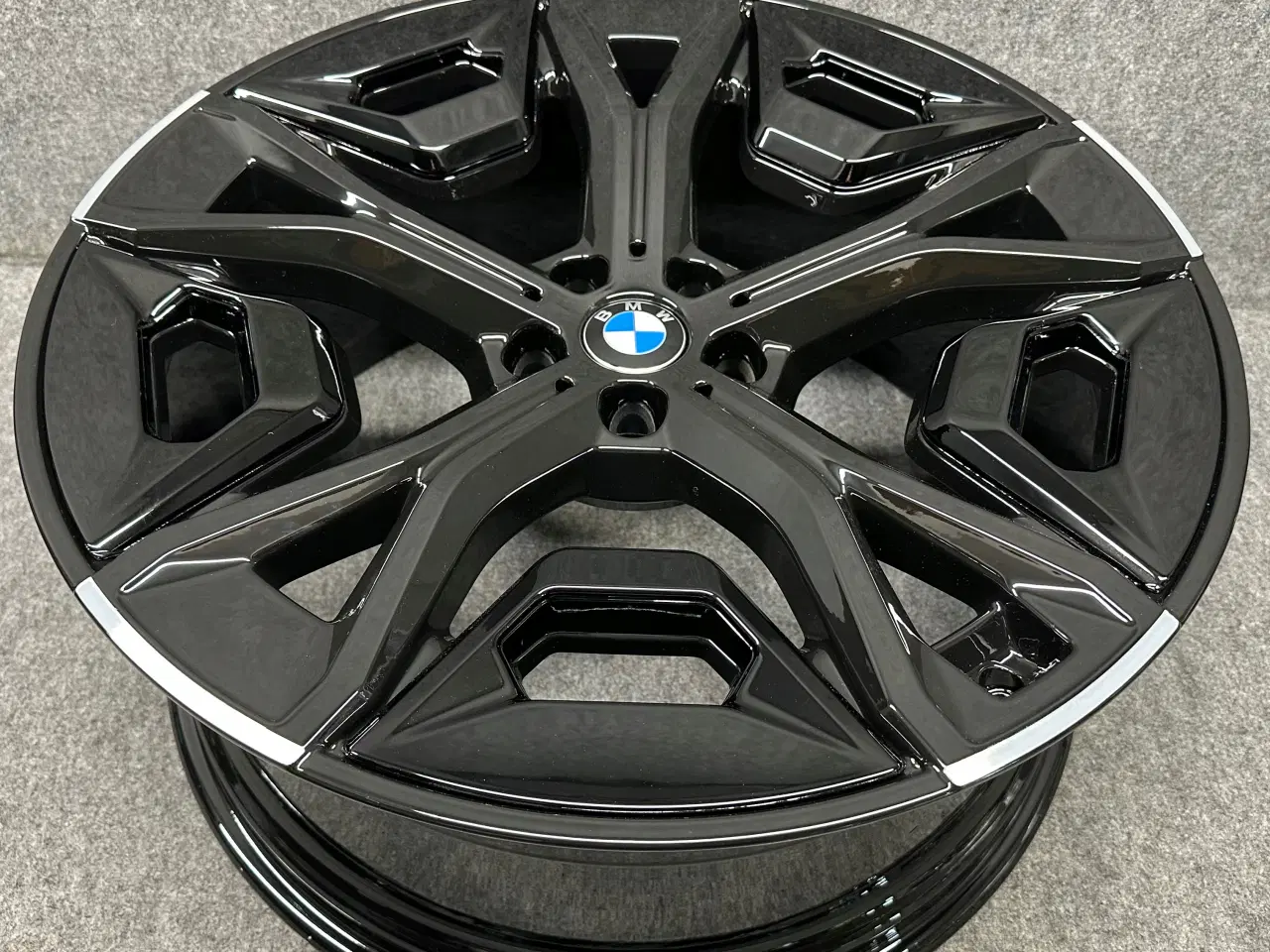 Billede 1 - ALUFÆLGE BMW iX i20 1020 22"