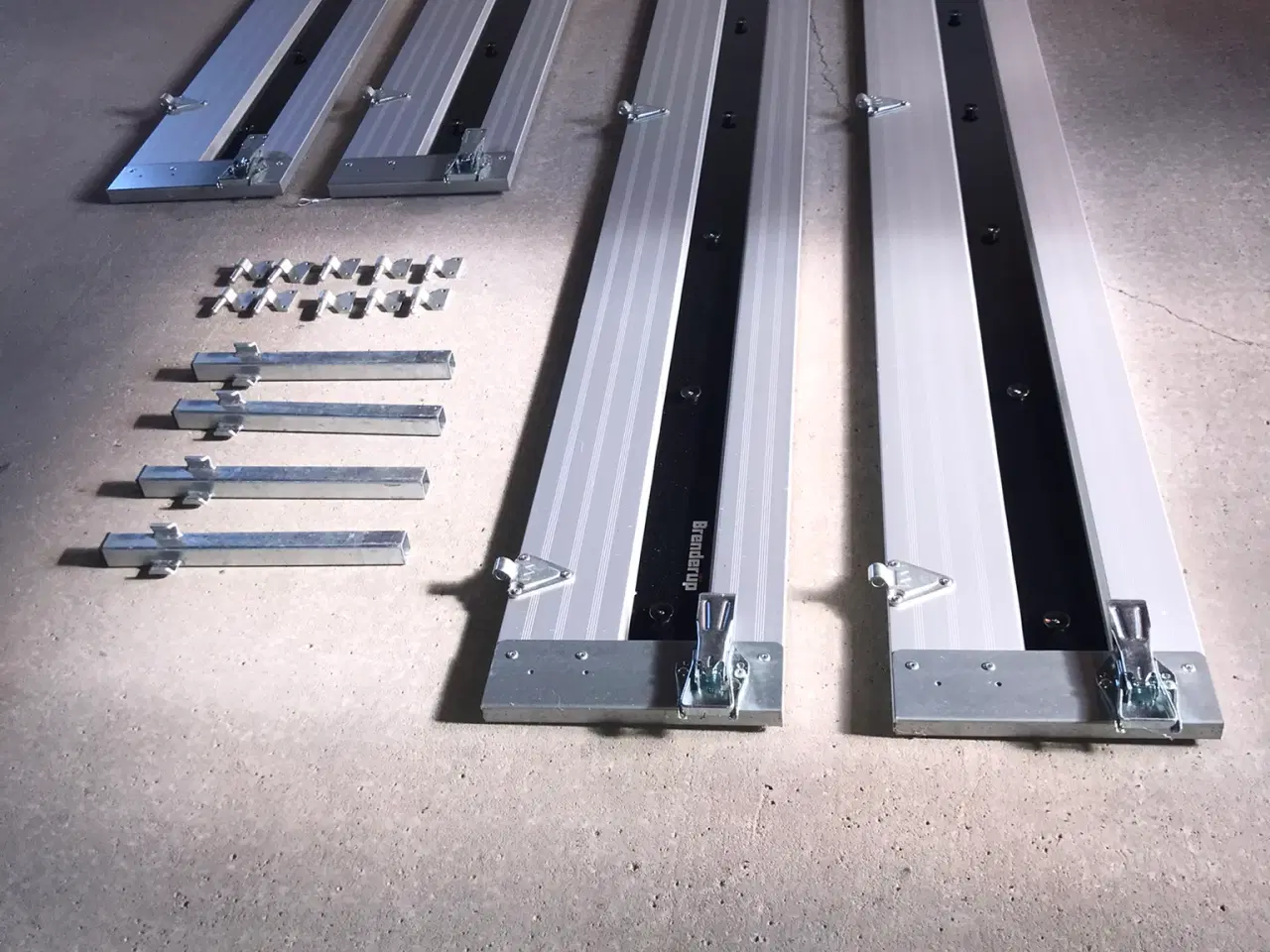 Billede 3 - Nye originale alu sider til Brenderup trailer