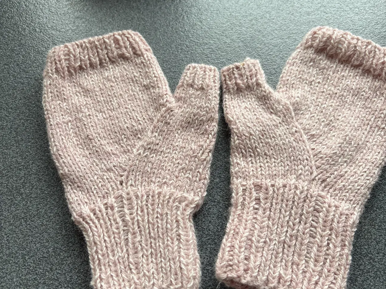 Billede 3 - Fingerløse handsker i merino/alpaca