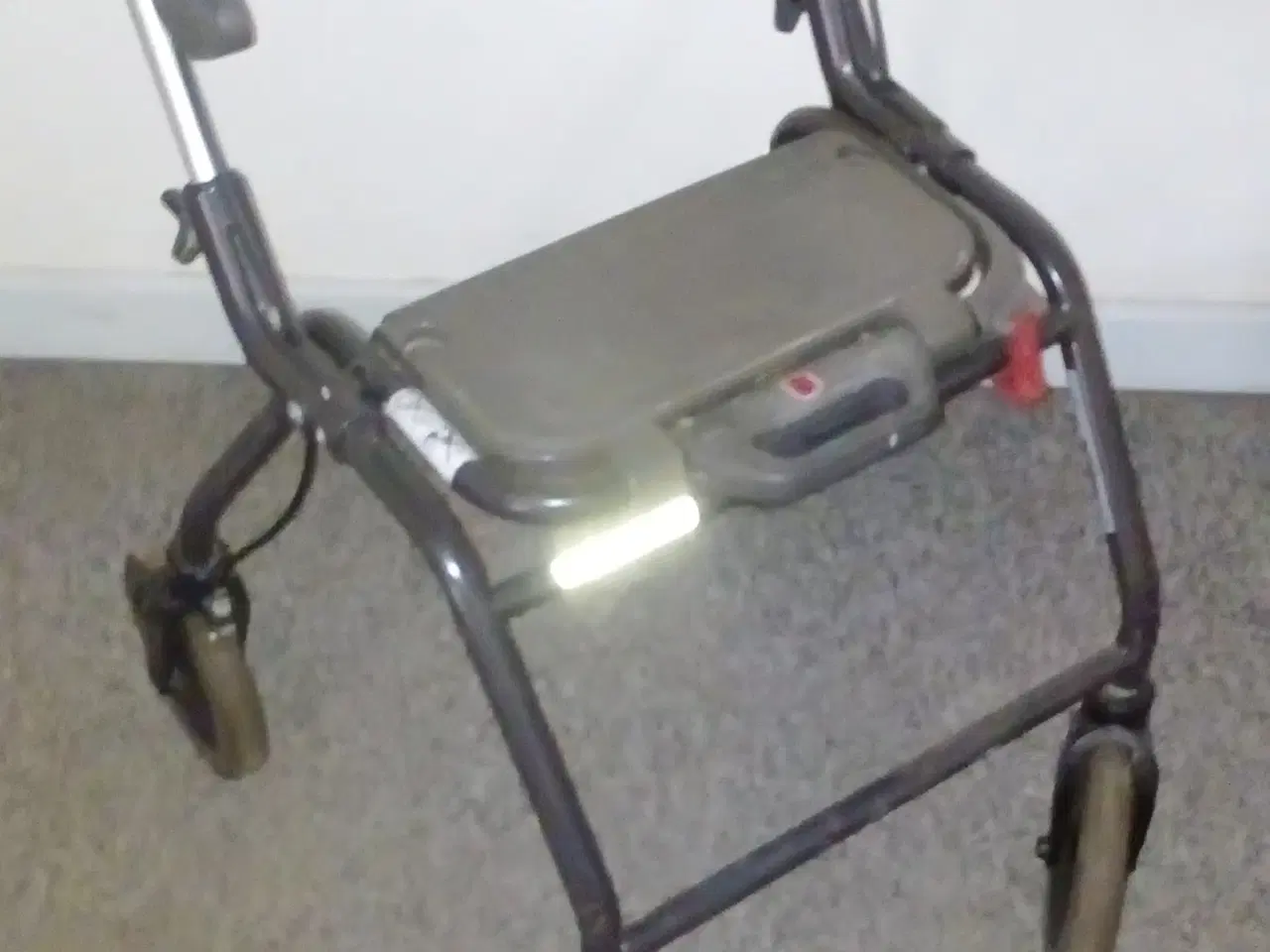 Billede 3 - rollator og stol