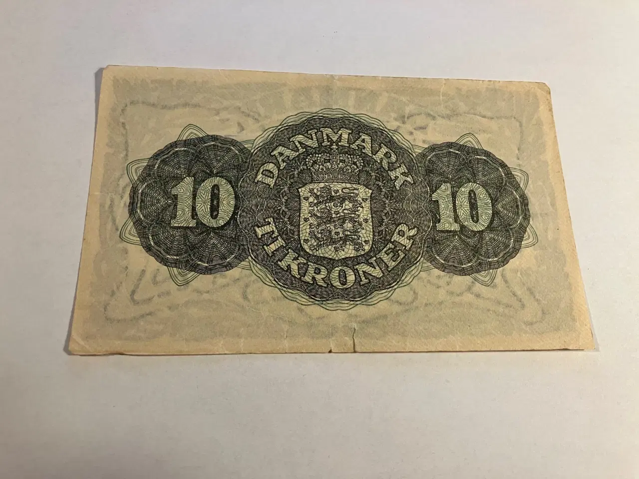 Billede 2 - 10 Kroner 1945 D Danmark - Bemærk revne