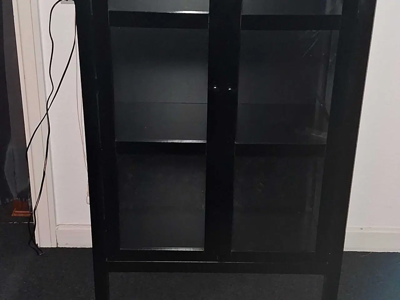 Billede 2 - Vitrineskab