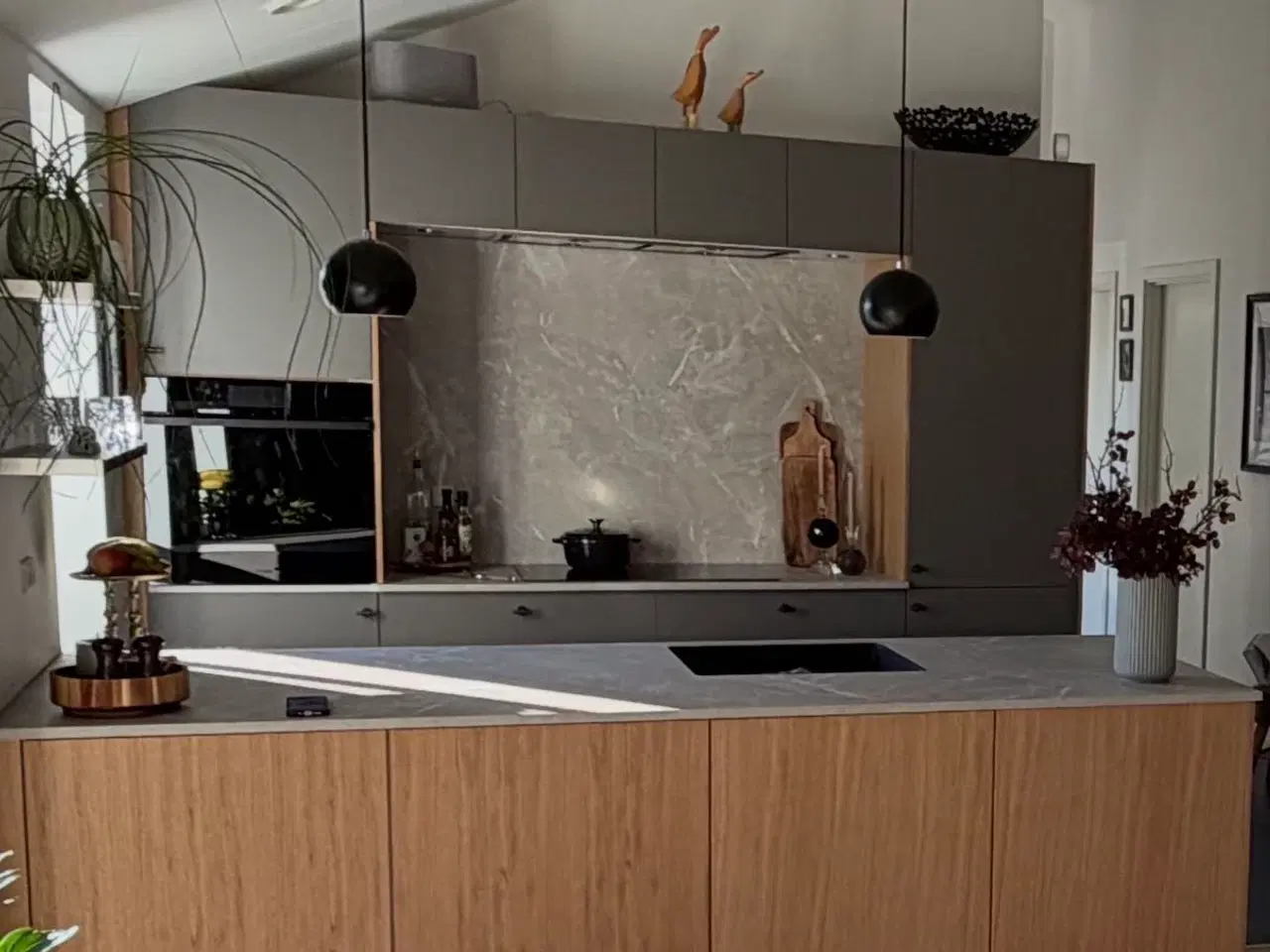 Billede 3 - Lækker laminat plade med underlimet vask