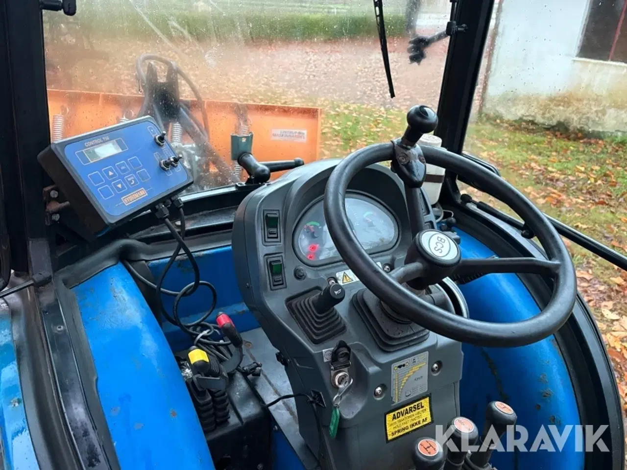 Billede 8 - Knækstyret kompakttraktor BCS 650 med sneplov og saltspreder