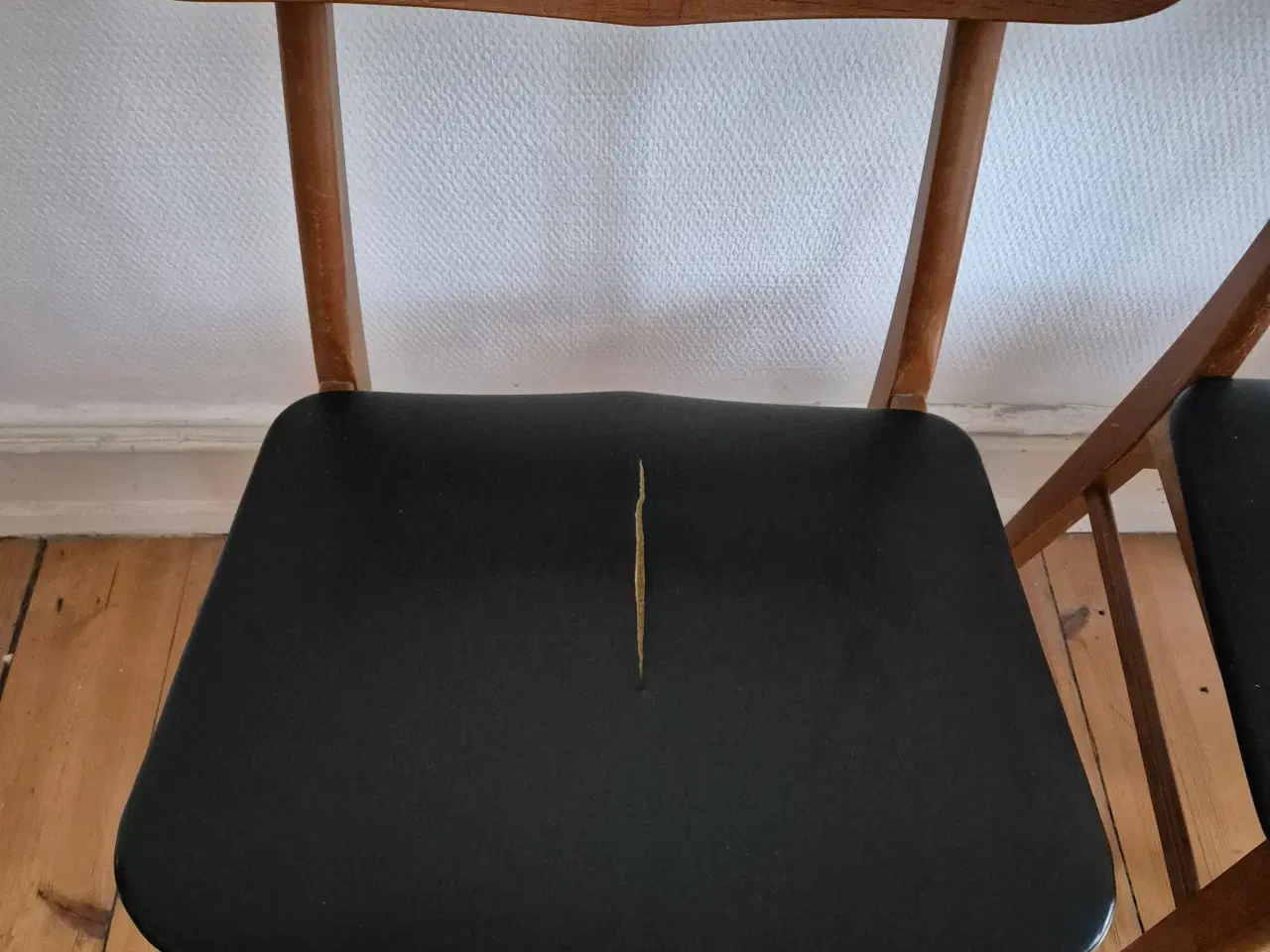 Billede 3 - 3 stk. Farstrup teakstole – klassisk dansk design