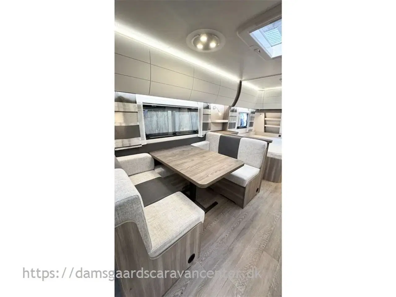 Billede 8 - 2022 - Hobby Excellent Edition 560 KMFe   Franskseng-Køjer-Gulv temp.-Byvand-Telt