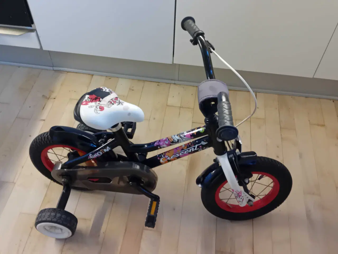 Billede 1 - Crescent 12 tommer børnecykel i rappe farver